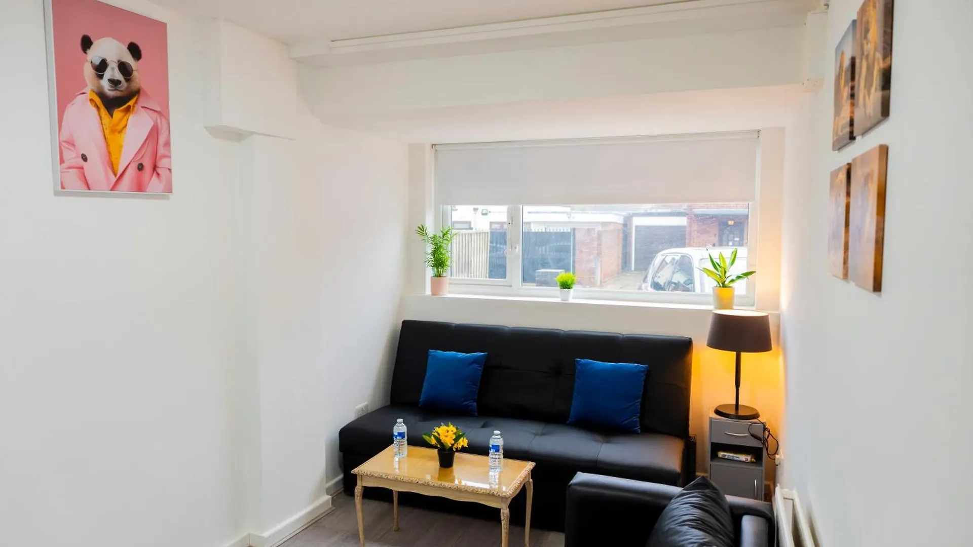 Beautiful Modern Home In London, Free Parking, Family Home, Sleeps 9, Close To Railway Station Goodmayes United Kingdom