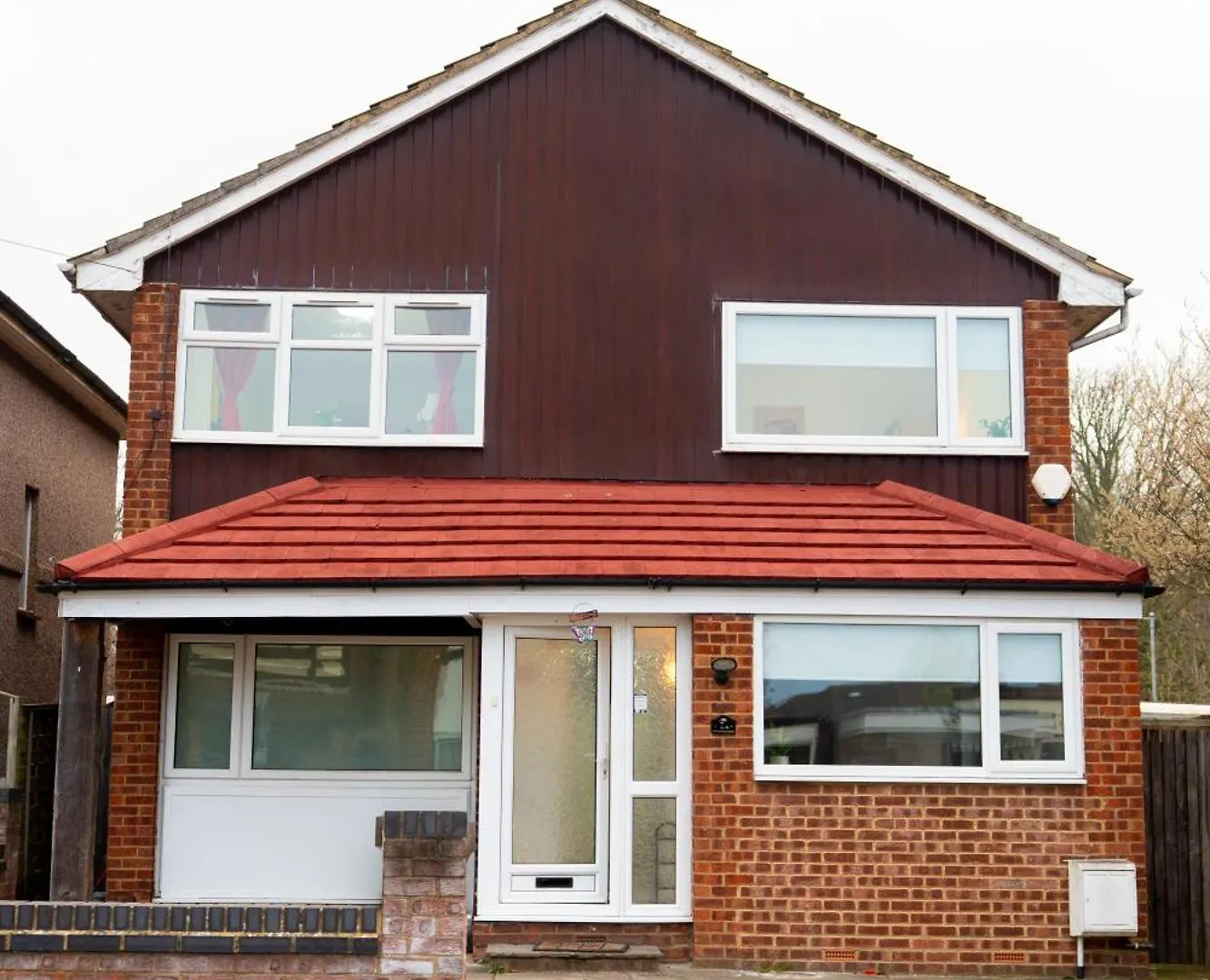 Holiday home Beautiful Modern Home In London, Free Parking, Family Home, Sleeps 9, Close To Railway Station Goodmayes